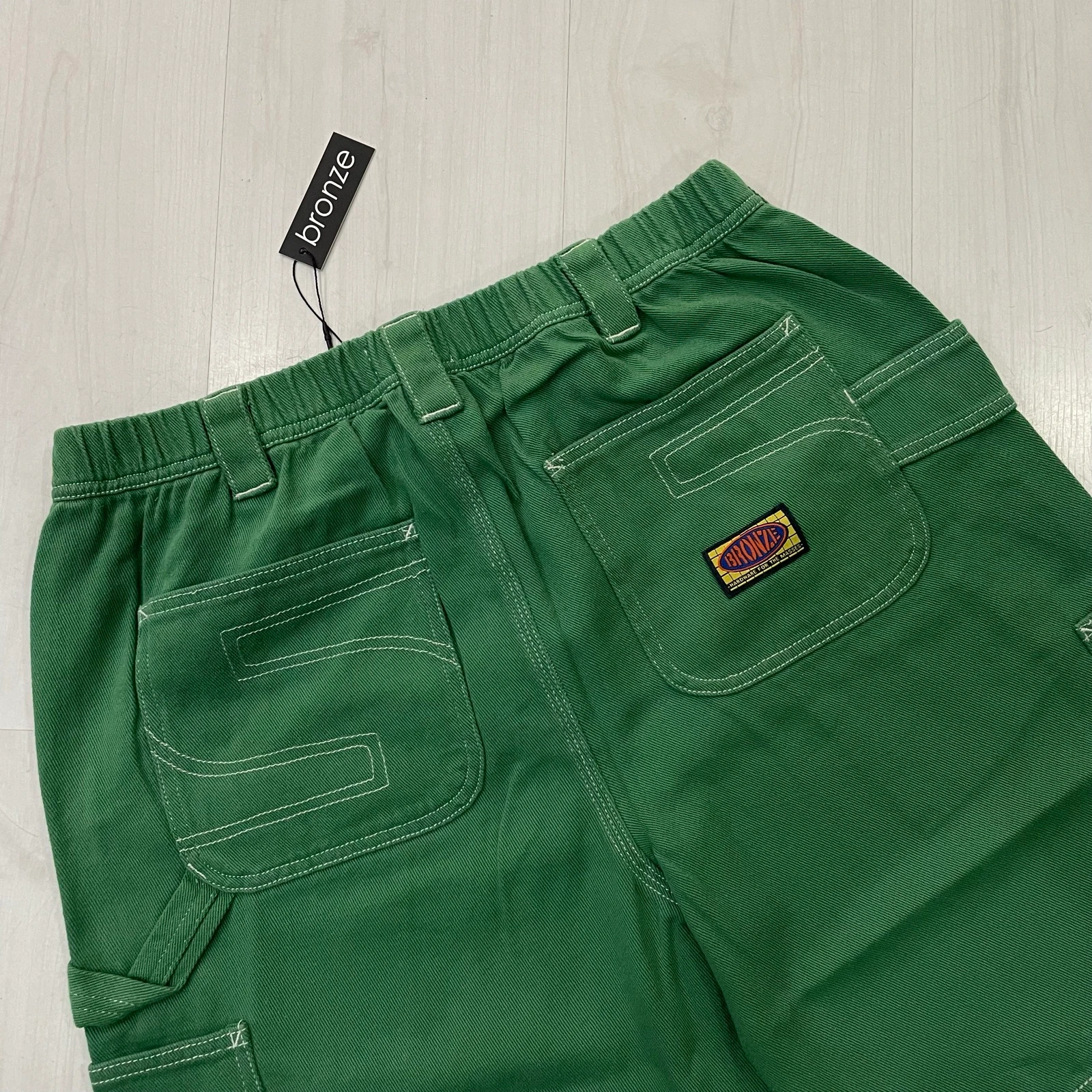 Bronze 56k - Karpenter Shorts (Verde)